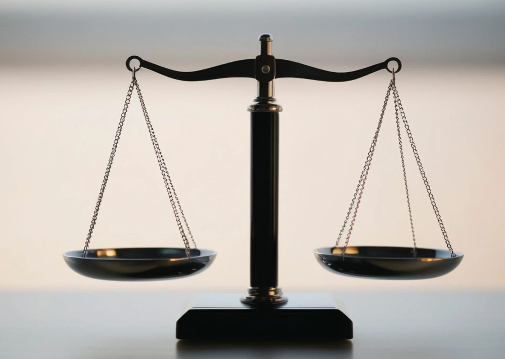 UG oder GmbH – was ist 2026 die bessere Wahl?